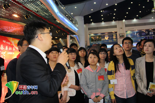 艰苦奋斗谱写志愿服务赞歌